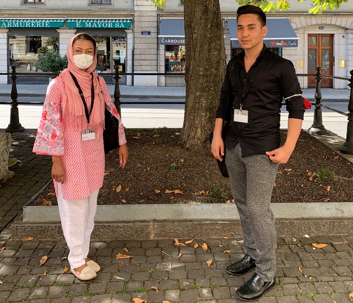 Zahra et Sakhi, bénévoles aux JEP