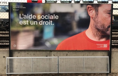 affiche de la campagne L'aide sociale est un droit