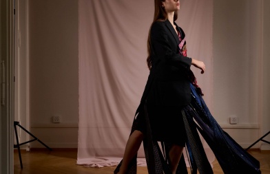 Apparitions - photo : Magali Dougados - modèle : Alix Barberis