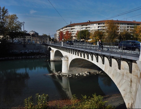 pont de carouge